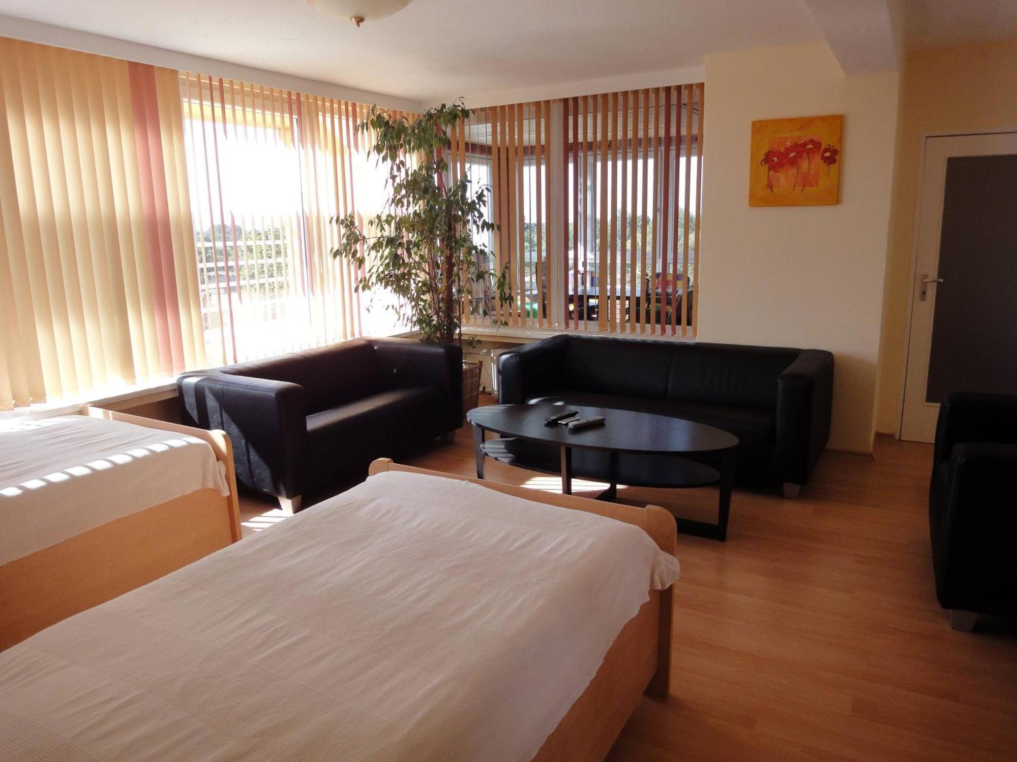 Forsthaus Appartements Braunschweig Exterior photo